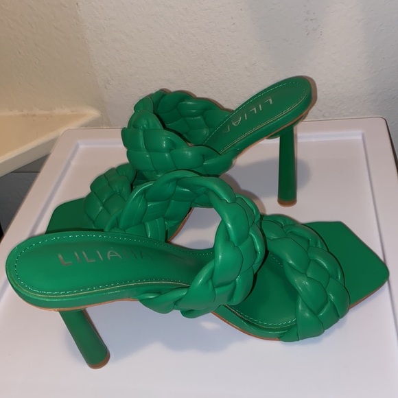 Braided 2 strap Statement Green heels (knock off Steve Madden) - Picture 2 of 8